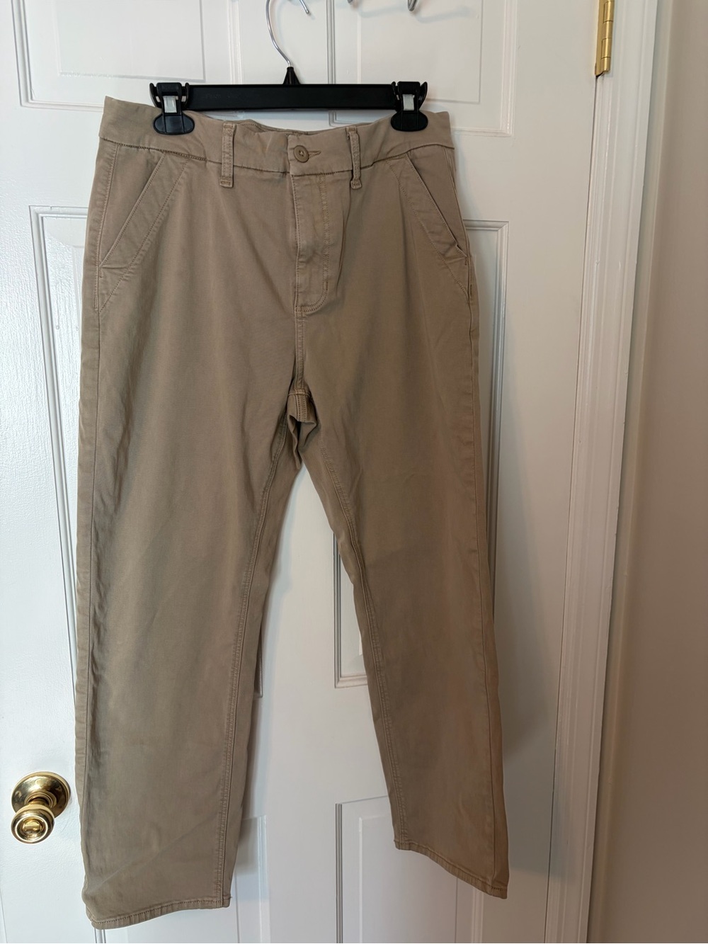 American Eagle Outfitters Tan Straight Leg Chino Pants